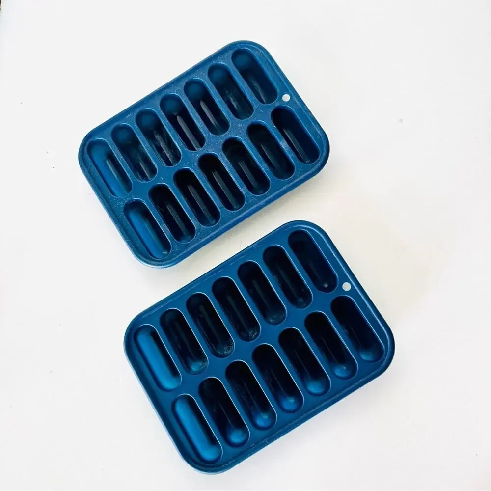 ANTROPOLOGIE Dark Navy Blue Slim Water Bottle Silicone Ice Cube Tray Maker